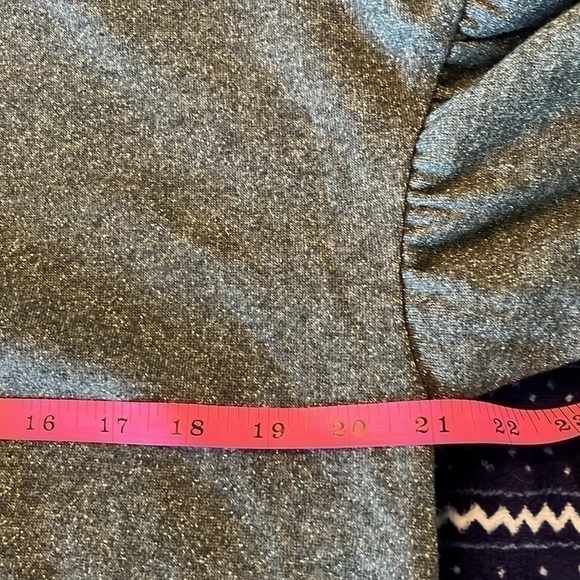Rachel Roy Women’s Gray Sparkle Top Size Large NWT - Picture 6 of 7